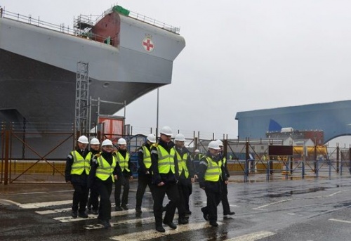 Grupa 12 członków przyszłej załogi HMS Prince of Wales rozpoczęła przygotowania do nowej służby / Zdjęcie: MO Wielkiej Brytanii