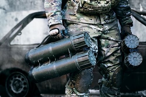 Szwedzkie siły zbrojne zamówiły dodatkową amunicję do granatników wielozadaniowych Carl-Gustaf / Zdjęcie: Saab