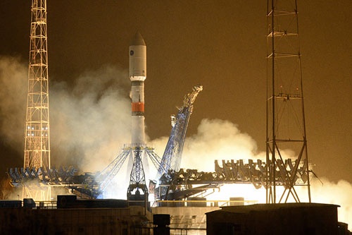 Rakieta nośna Sojuz-2.1b z satelitą nawigacyjnym serii Glonass-M startuje z kompleksu startowego 17P32-S4 kosmodromu w Plesiecku. 17 czerwca 2018, 00:46 czasu moskiewskiego / Zdjęcie: MO FR