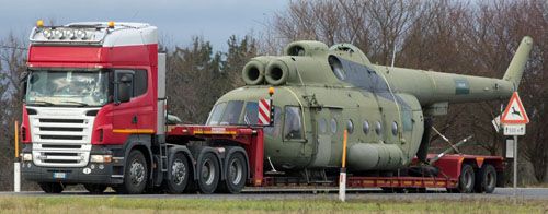 Transport polskiego Mi-8 do Słowenii był nie lada wyzwaniem / Zdjęcia: Pivka Park