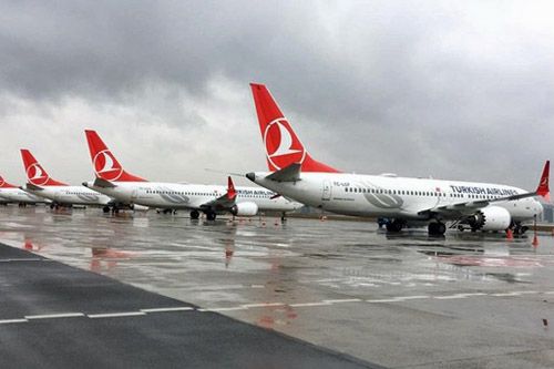Uziemione Boeingi 737 MAX Turkish Airlines jeszcze długo poczekają na powrót do lotów / Zdjęcie: via Daily Sabah