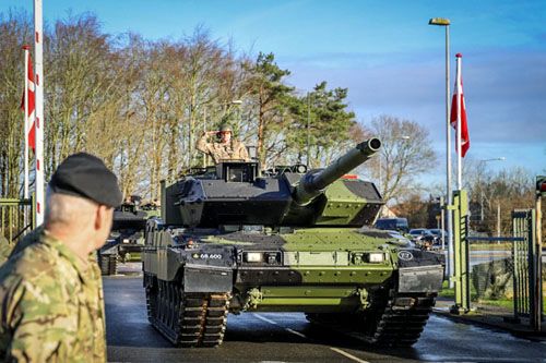Modernizacji są poddawane stosunkowo nowe czołgi Leopard 2A5DK, które Dania nabyła w 2005 / Zdjęcie: Forsvaret