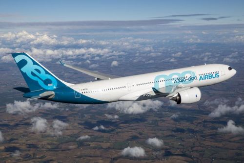 Według producenta maksymalna masa startowa A330-800 wynosi 242 t, a jego zasięg maksymalny – 13 890 km / Zdjęcie: Airbus 
