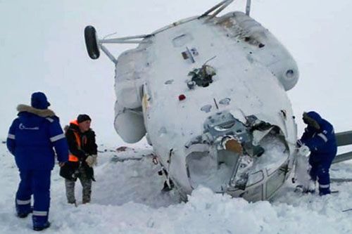 Wrak rozbitego na Jamale śmigłowca Mi-8AMT. W jego katastrofie zginęły 2 osoby / Zdjęcie: drilling_russia – Instagram
