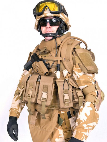 Wyposażenie żołnierzy Nowej Zelandii unowocześnione zostaniem wzbogaceniem o nowy hełm, kamizelkę ochronną i oporządzeniową, plecak patrolowy, gogle i okulary, rękawiczki, latarkę i odbiornik GPS. Nowości przejdą chrzest bojowy w Afganistanie, dokąd trafią z żołnierzami już w październiku