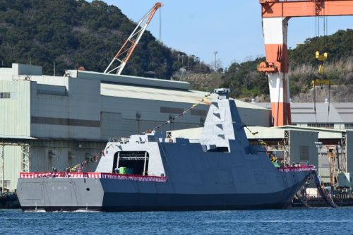 JS Mogami ma wejść do służby w marcu 2022, podobnie jak zwodowany w ub. r. JS Kumano (FFM-2) / Zdjęcie: MO Japonii 