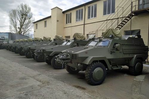 Kołowe pojazdy opancerzone Oncilla 4x4 L2014-UD przekazane WSU 12 maja 2021 w Wasylkowie / Zdjęcie: MO Ukrainy