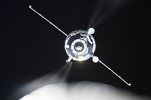 Satelita transportowy Progress MS-18 na krótko przed połączeniem z Międzynarodową Stacją Kosmiczną / Zdjęcie: Roskosmos