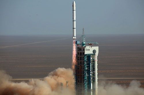 Chińska rakieta nośna CZ-2C ze stopniem YZ-1S startuje z ośrodka kosmicznego Jiuquan z dwoma satelitami YG-32-02 / Zdjęcie: Twitter
