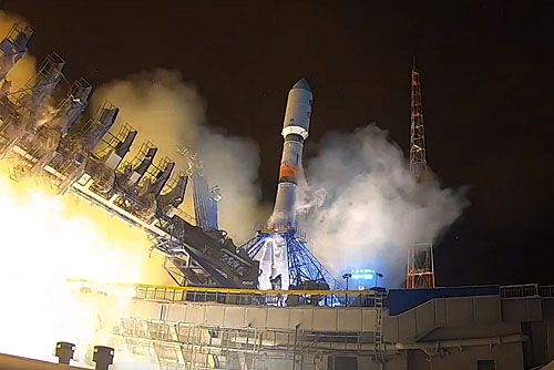 Start rakiety nośnej Sojuz-2.1b z satelitą wojskowym Tundra 15L z kosmodromu w Plesiecku, 25.11.2021, 04:09 / Zdjęcie: MO FR