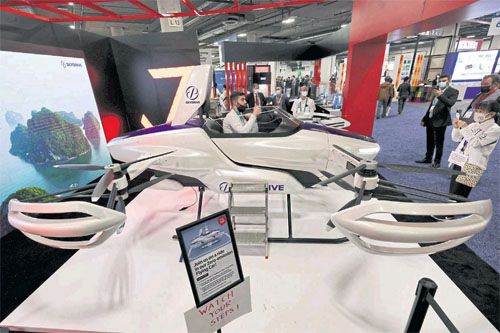 Osobisty samolot eVTOL SD-03 zaprojektowany przez japoński start-up SkySrive zaprezentowany podczas Consumer Electronics Show w Las Vegas / Zdjęcie: Twitter – pressreader
