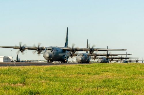 Koszt 12 samolotów transportowych C-130J Super Hercules wraz z wyposażeniem dla Egiptu oszacowano na 2,2 mld USD / Zdjęcie: US Air Force