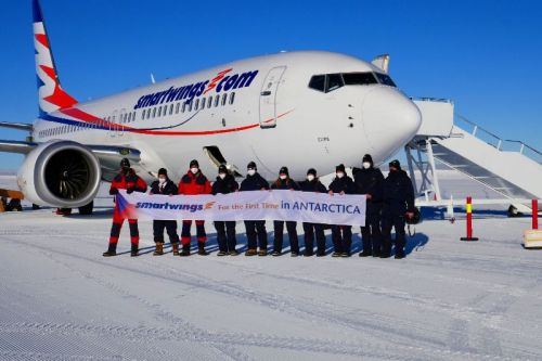 Boeing 737 Max 8 linii Smartwings po lądowaniu na lotnisku Troll na Antarktydzie / Zdjęcia: Smartwings 