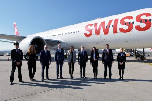 Jeszcze w tym roku w Jülich w Niemczech Synhelion ma zbudować pierwszy na świecie zakład do przemysłowej produkcji nafty lotniczej produkowanej z wykorzystaniem energii słonecznej. W przyszłym roku Swiss mają stać się pierwszym klientem kupującym to paliwo / Zdjęcie: Swiss International Air Lines