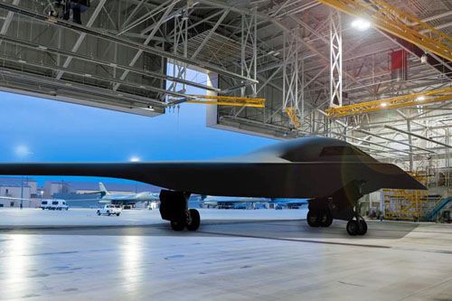 Wizja bombowca stealth B-21 Raider w hangarze w bazie Ellsworth / Ilustracja: Northrop Grumman