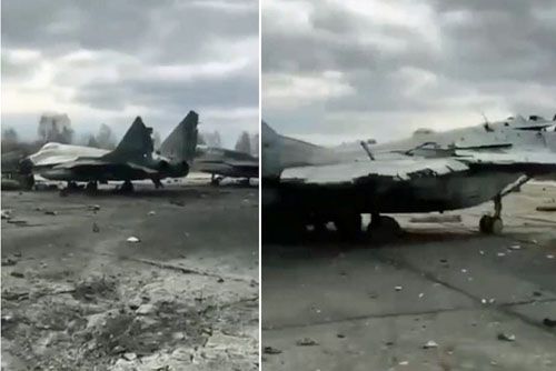 W pierwszym dniu ataku ukraińskie WWS utraciły co najmniej 7 myśliwców MiG-29 na zaatakowanym pociskiem samosterującym Kalibr, wystrzelonym z okrętu operującego na Morzu Czarnym, lotnisku w Iwano Frankiwsku. Taki sam los mógłby spotkać samoloty przekazane przez NATO / Zdjęcia: Twitter