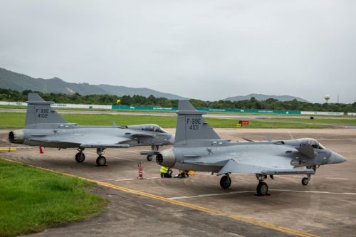 Para F-39E wojsk lotniczych Brazylii. Samoloty dostarczono do kraju na początku kwietnia br. / Zdjęcie: MO Brazylii 