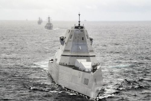 Dzięki zawartej umowie będzie mógł zostać ukończony proces przyjmowania do służby niszczycieli typu Zumwalt / Zdjęcie: US Navy