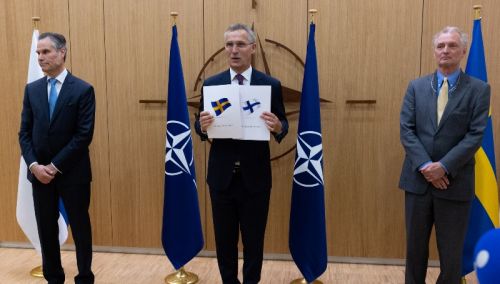 Zgodę na przyjęcie Szwecji i Finlandii do NATO musi jednogłośnie zatwierdzić 30 państw członkowskich Sojuszu / Zdjęcie: NATO