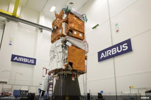 Para ostatnich satelitów Pléiades Neo podczas testów mechanicznych / Zdjęcie: Airbus