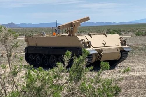 Głównym wyróżnikiem nowej wersji bezzałogowego M113 jest znacznie niższy kadłub/ Zdjęcie: BAE Systems