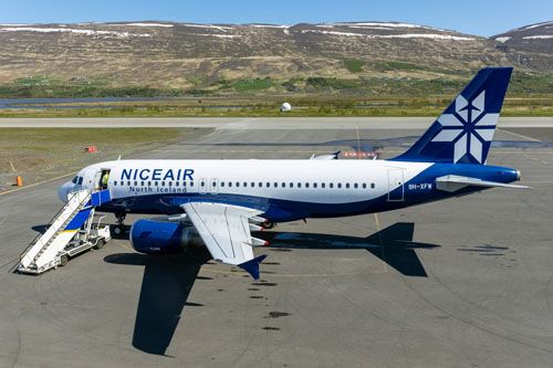 Pierwszy samolot linii Niceair – Airbus A319 po wylądowaniu w Akureyri / Zdjęcie: Niceair