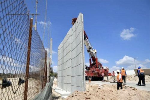 Początek budowy 45-kilometrowej bariery bezpieczeństwa w północnej Samarii na Zachodnim Brzegu / Zdjęcie: MO Izraela