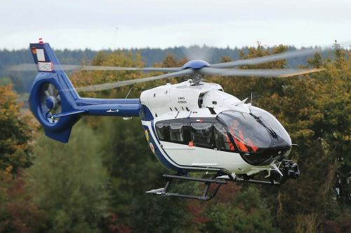 Policyjny H145 podczas prób w zakładach w Donauwörth / Zdjęcie: Airbus Helicopters