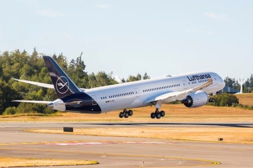 Grupa Lufthansa zamówiła 32 Dreamlinery 787-9. W tym roku ma odebrać 5 z nich / Zdjęcie: Boeing
