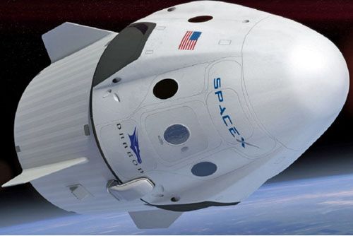 Kapsuła załogowa SpaceX Dragon / Ilustracja: SpaceX