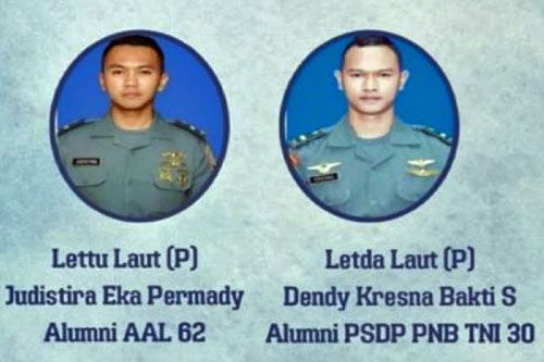 Piloci, którzy zginęli w katastrofie samolotu Beechcraft Bonanza indonezyjskiej marynarki wojennej / Ilustracja: TNI-AL