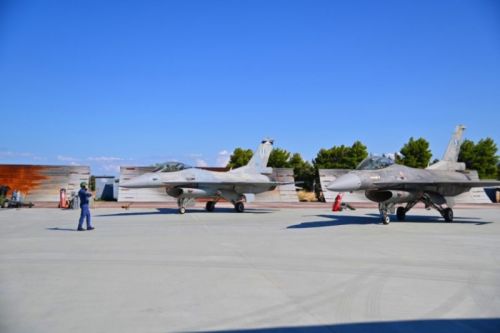 Obecnie w uzbrojeniu greckich wojsk lotniczych pozostaje 155 samolotów F-16C/D w standardach Block 30/50/52+ / Zdjęcie: Wikimedia Commons