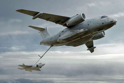 Wizja zmodyfikowanego samolotu transportowego Embraer KC-390, który jako latający tankowiec miałby wspierać amerykańskie operacje na terenach pozbawionych dużych, stałych baz / Ilustracja: Embraer