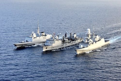 Włoska i francuska będą dzieliły się częściami zamiennymi i informacjami na temat eksploatacji fregat projektu FREMM. Włosi zamówili 10 takich jednostek, z których dostarczono 8. Z kolei Francuzi zamówili 8 fregat, z których odebrali już 7 / Zdjęcie: Twitter