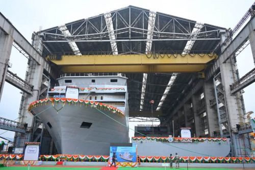 Nistar i Nipun to pierwsze okręty-bazy nurków zbudowane w Indiach/ Zdjęcie: MO Indii