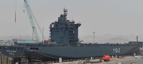 Trwa przebudowa jednostek cywilnych na okręty bojowe, które będą nosić imiona Shahid Mahdavi i Shahid Bagheri / Zdjęcie: Twitter