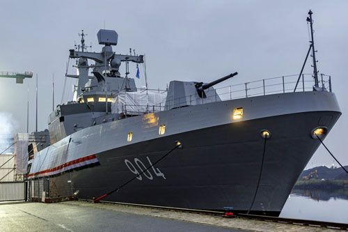 Fregata Al-Aziz (nr burtowy 904) projektu MEKO 200EN podczas uroczystości przekazania egipskiej marynarce wojennej, 14 października 2022, Bremerhaven / Zdjęcie: TKMS