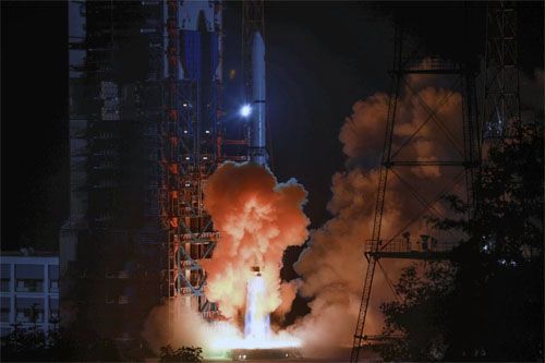Rakieta nośna CZ-2D Y69 z satelitami YG-36 startuje z ośrodka kosmicznego Xichang, 15.10.2022, 3:12 czasu pekińskiego / Zdjęcie: CASC