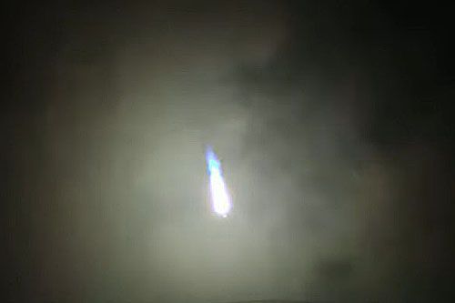 Rakieta nośna Falcon 9v1.2FT Block 5 wynosi na orbitę okołoziemską satelitę komunikacyjnego Hotbird 13G / Zdjęcie: SpaceX – Eutelsat