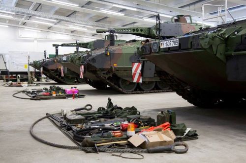 Zamiast awaryjnych SPz Puma do sił bardzo wysokiej gotowości NATO zostaną oddelegowane starzejące się bwp Marder / Zdjęcie: Bundeswehr