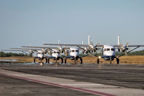 Cztery C-145A na pasie Duke Field na Florydzie / Zdjęcie: 919th SOW