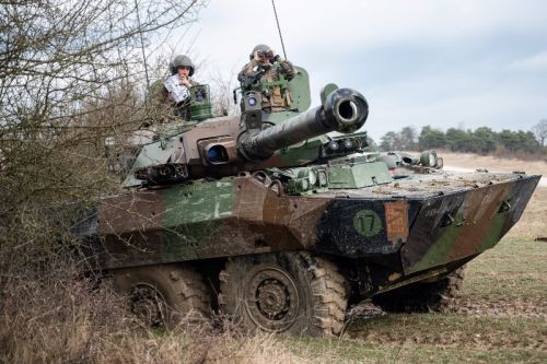 Francuskie wojska lądowe używają ok. 245 pojazdów rozpoznawczych AMX-10RC, które są zastępowane wozami EBRC Jaguar / Zdjęcie: Armée de terre
