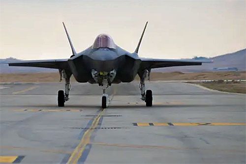 Samolot bojowy stealth F-35I Adir w bazie Nevatim, na południowy wschód od Beer-Szeby / Zdjęcie: IDF