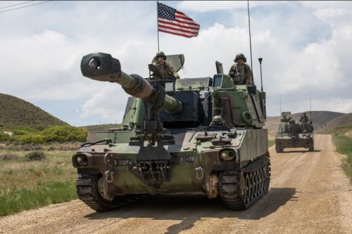 Amerykanie po raz pierwszy dostarczą Ukrainie m.in. armatohaubice samobieżne M109 – najpewniej w wersji M109A6 Paladin. Wcześniej uzbrojenie tego typu, choć w starszych wersjach, przekazały państwa europejskie / Zdjęcie: Utah National Guard