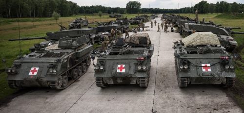 Wśród setek przekazywanych pojazdów opancerzonych znajdą się transportery rodziny FV430 / Zdjęcie: British Army