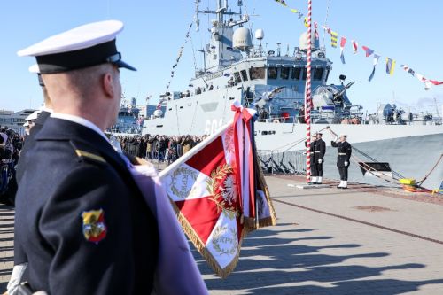 Pierwszym dowódcą ORP Mewa został kmdr ppor. Bartosz Blaszke / Zdjęcie: 8. FOW