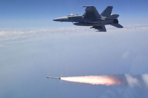Dostawcą pocisków AARGM-ER dla Australi może być spółka Javelin Joint Venture / Zdjęcie: US Navy
