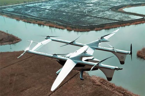 Prototyp samolotu eVTOL AutoFlight Prosperity w rekordowym locie nad Niemcami. Na początku marca pokonał on odległość 250,64 km na jednym ładowaniu akumulatorów / Zdjęcie: AutoFlight