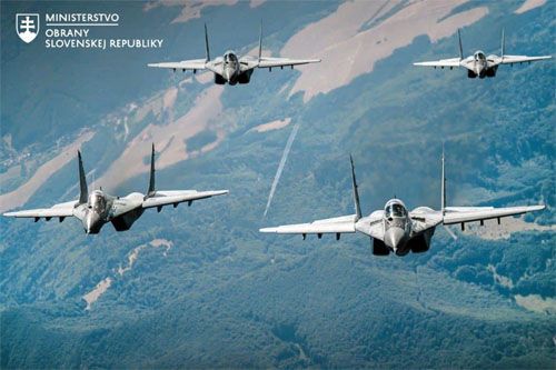 Cztery myśliwce MiG-29 przekazane Ukrainie przez Słowację 23 marca 2023 / Zdjęcie: MO Słowacji