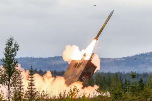 Artyleria rakietowa Bundeswehry opiera się o 38 zestawów MARS II / Zdjęcie: Bundeswehr